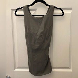 ! No Ka’oi Loli Huakai Criss Cross Yoga Gym CrossFit Top Tank S